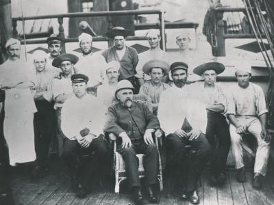 Mandskab Hydra. I midten A.C.C. Tv. for ham Christen Andreasen Christensen