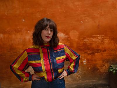 Tine Høeg. Foto af Ib Helles Olesen, Forfatterweb